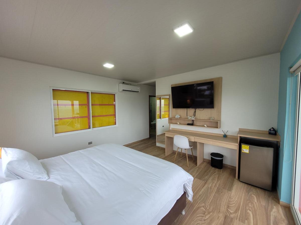 321 Surprise Beach House And Glamping Archibolds Eksteriør billede